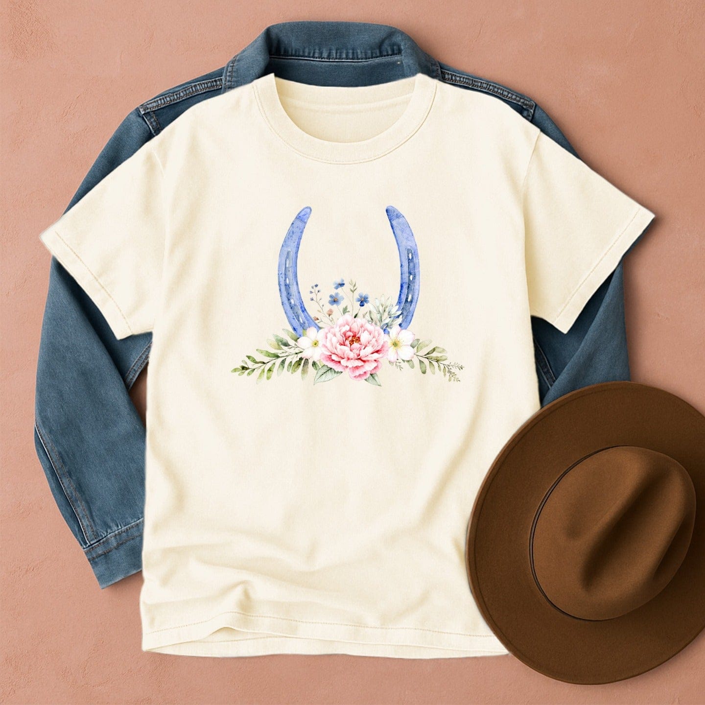 Floral Horseshoe T-Shirt Ivory / S Western shirt